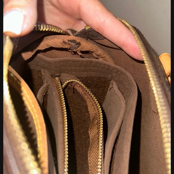 Louis Vuitton Monogram Speedy 25 - Picture 10 of 11